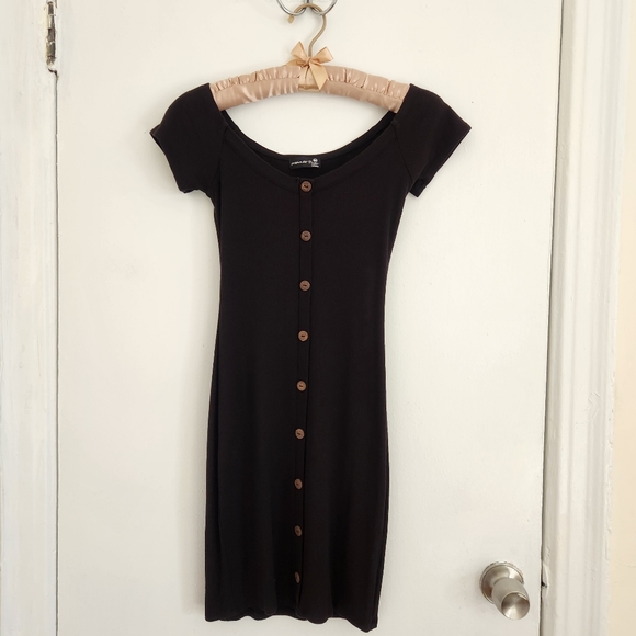 Offshoulder Dress - Picture 3 of 6